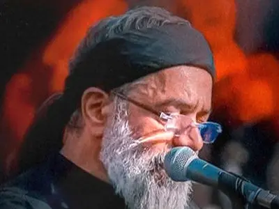 «علمدار»؛ روایت تشنگی کودکان حرم و رشادت حضرت عباس (ع) با نوای محمود کریمی