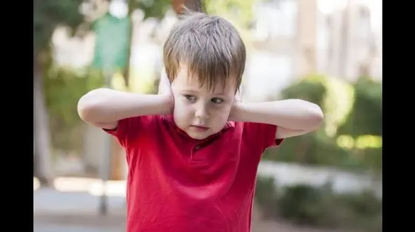  خانواده های بیماران اتیسمی در برزخ تحریم / بلاتکلیفی وعده کمک هزینه یک میلیون تومانی دولت 