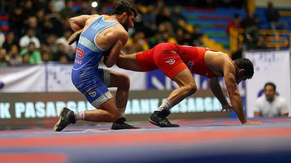 جام جهانی کشتی آزاد/ پیروزی ۹ بر یک ایران مقابل ژاپن