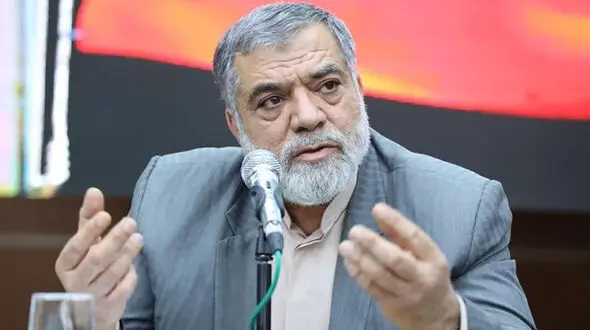 ولایتمدار: شیوه آمریکا تحقیر تمام ملت‌هاست /  با هموطنان اخراجی از آمریکا کریمانه برخورد می‌کنیم 