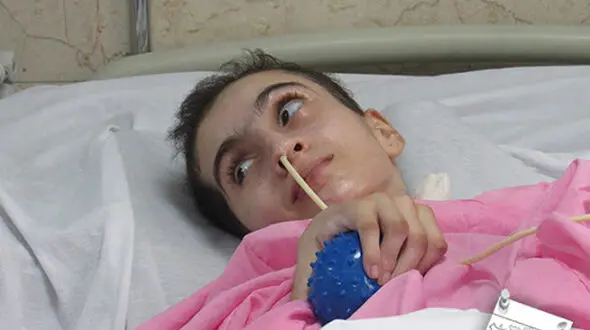 به دختر تکواندوکار  سرشناس البرزی کمک کنید / چه بلای  شومی در خیابان سر او آمد ؟ 