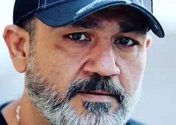 پیام محبت‌آمیز «مهران غفوریان» در روز مادر: مامان قشنگم سایه‌ات بالای سر من و نوه‌هایت! / از قاب کمدی تا قاب خانوادگی