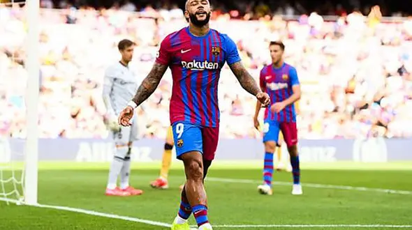 حرکت عجیب ممفیس دیپای/  وداع با بارسلونا؟ + عکس 