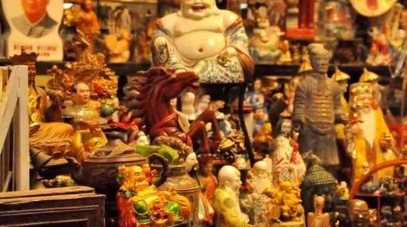 در سفر به مالزی چه سوغاتی هایی بخریم؟