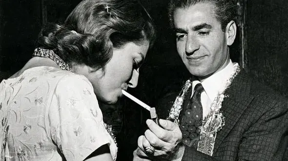سفر در زمان /  سال 1357؛ مقایسه زندگی محمدرضا و فرح از شاه و ملکه بودن تا الان