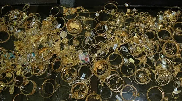 انهدام باند سارقان میلیاردی منازل خمینی شهر