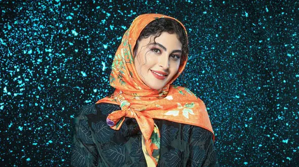 فیلم رقص خانم بازیگر  صداوسیما در تولدش ! / مریم مومن زود ستاره شد ! 