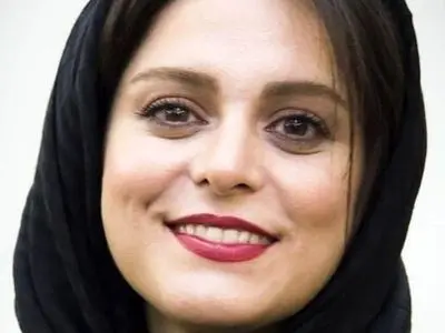 فیلم آواز خوانی غزل شاکری با چشم های پر از بغض و اشک / دلنشین و غمگین