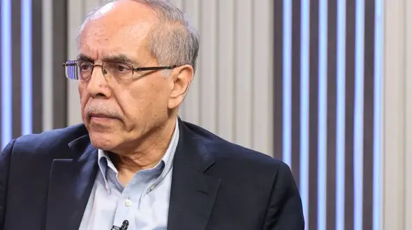 معمای حقوقی تنگه هرمز در روزهای جنگ؛ از «حق دفاع از خود» تا «اصل عبور بی‌ضرر»