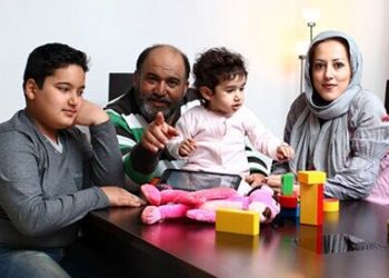 فیلم / نادر سلیمانی هندوانه فروش سریال ستایش: پسرم اسنپ کار میکنه باید از خونه بندازمش بیرون ... ! دانشجو مگه باید درآمد داشته باشه ...؟!