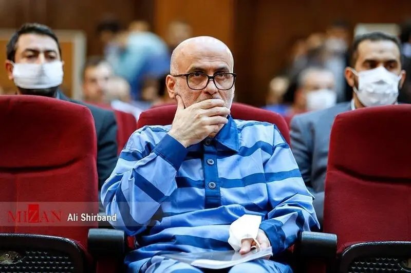 طبری در لباس زندان