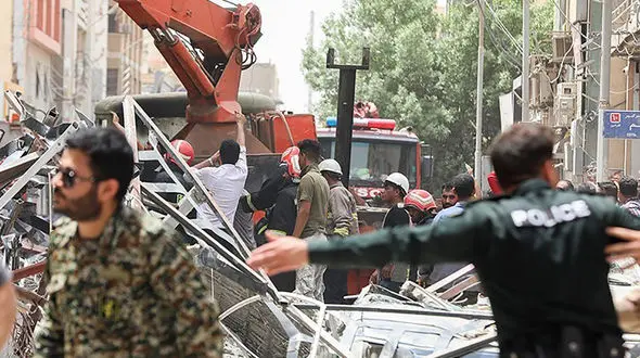  تحویل ۸ جسد کشف شده از آوار متروپل به پزشکی قانونی