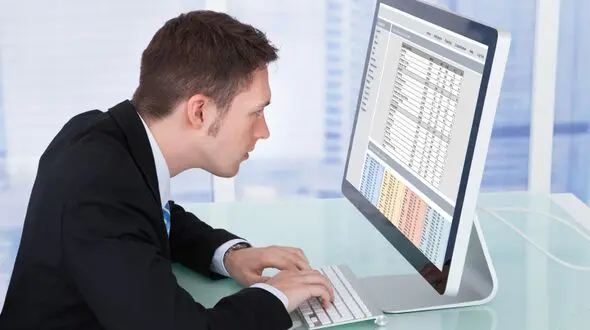 6 راه تقویت چشم هنگام کار با رایانه