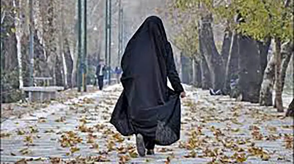 دختری بر لبه پرتگاه! / مادر راحله به خاطر او خودکشی کرده بود!