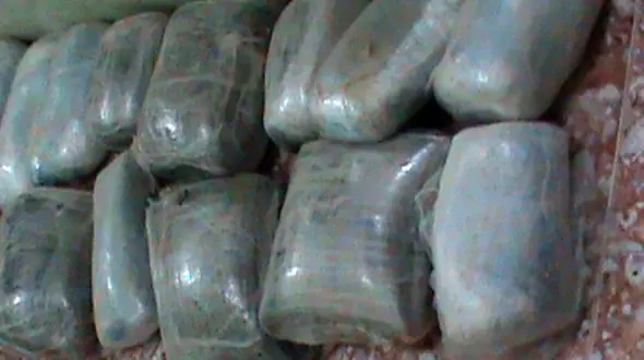 پراید حامل 19 کیلو تریاک به مقصد نرسید