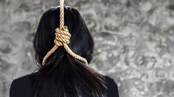 ماجرای مرموز حلق آویز شدن دختر 17 ساله در تهران / بازپرس ویژه قتل وارد عمل شد