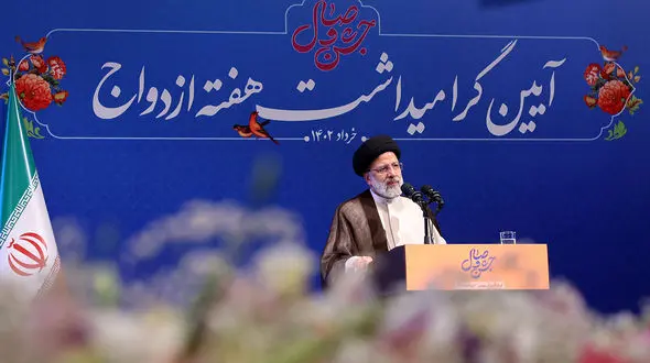 دولت خود را موظف می‌داند به نیازهای اشتغال و مسکن جوانان برای ازدواج توجه داشته باشد