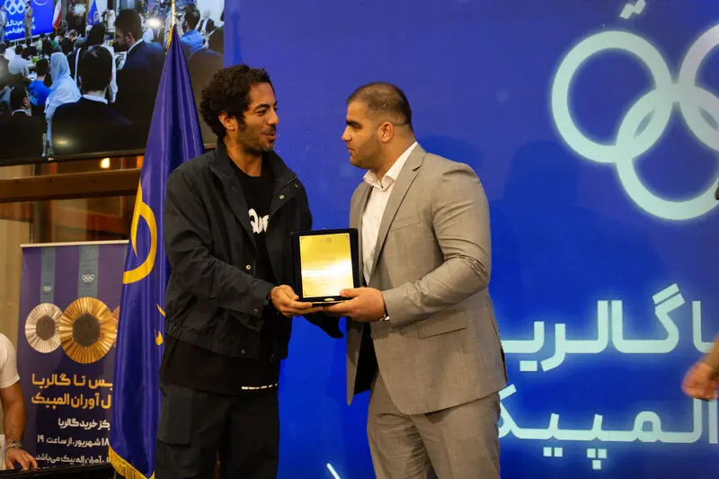 تجلیل از مدال آوران المپیکی