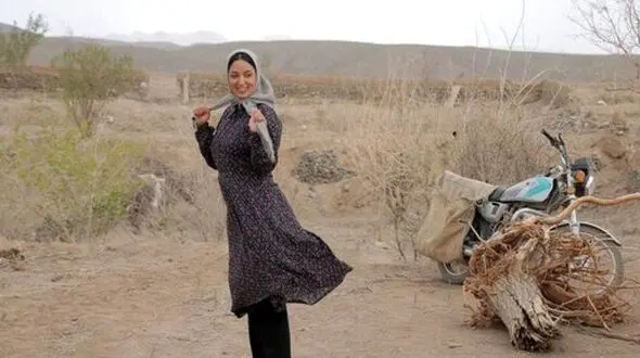 جایزه بهترین بازیگر زن شانزدهمین جشنواره سالنتو به فریبا طالبی رسید
