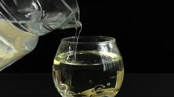 5 ویژگی جالب آب که از آن ها بی خبرید! +فیلم