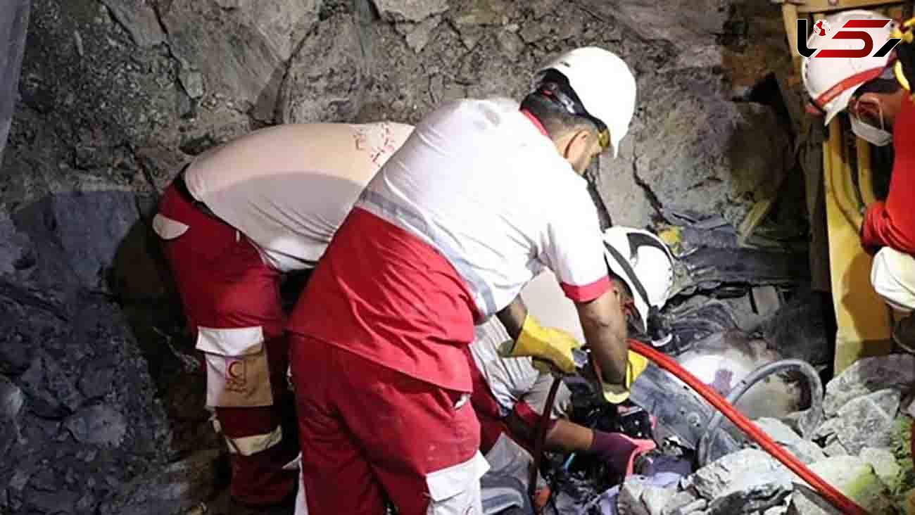  تلاش امدادگران برای نجات ۲ کارگر معدنچی کرومیت ارزوئیه ادامه دارد