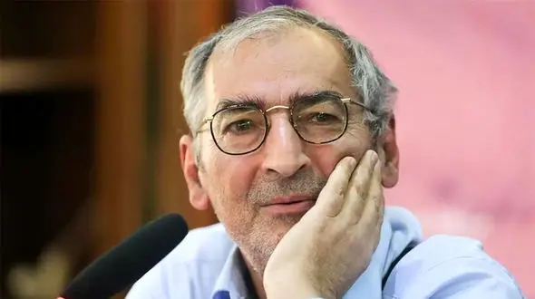 زیباکلام: همه نامزدها از خارج آمدند!