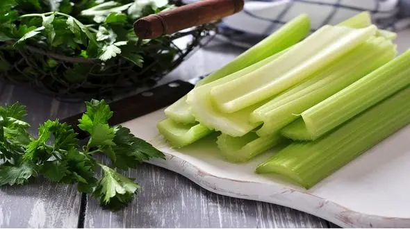 4 سبزی لاغر کننده/با این برنامه غذایی وزن تان را کم کنید