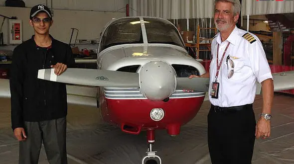 دزدیدن هواپیمای جنگی توسط دانشجوی 22 ساله+عکس