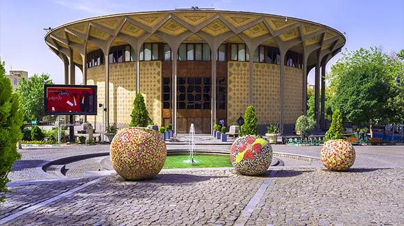 پروژه احداث حریم تئاتر شهر آغاز شد + فیلم