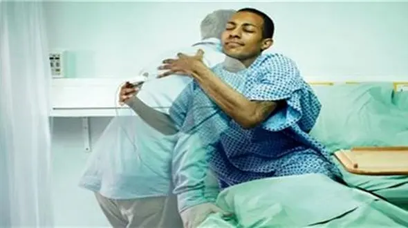 پدر مهربان قزوینی اشک همه را در آورد / جان داد و جان بخشید