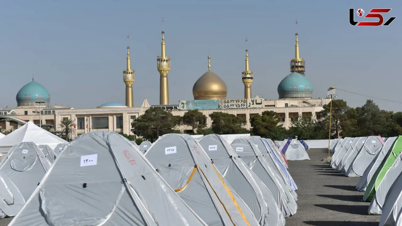 آستان مقدس امام خمینی(س) در کنار زائران مراسم بدرقه و تشییع امام قائد شهید