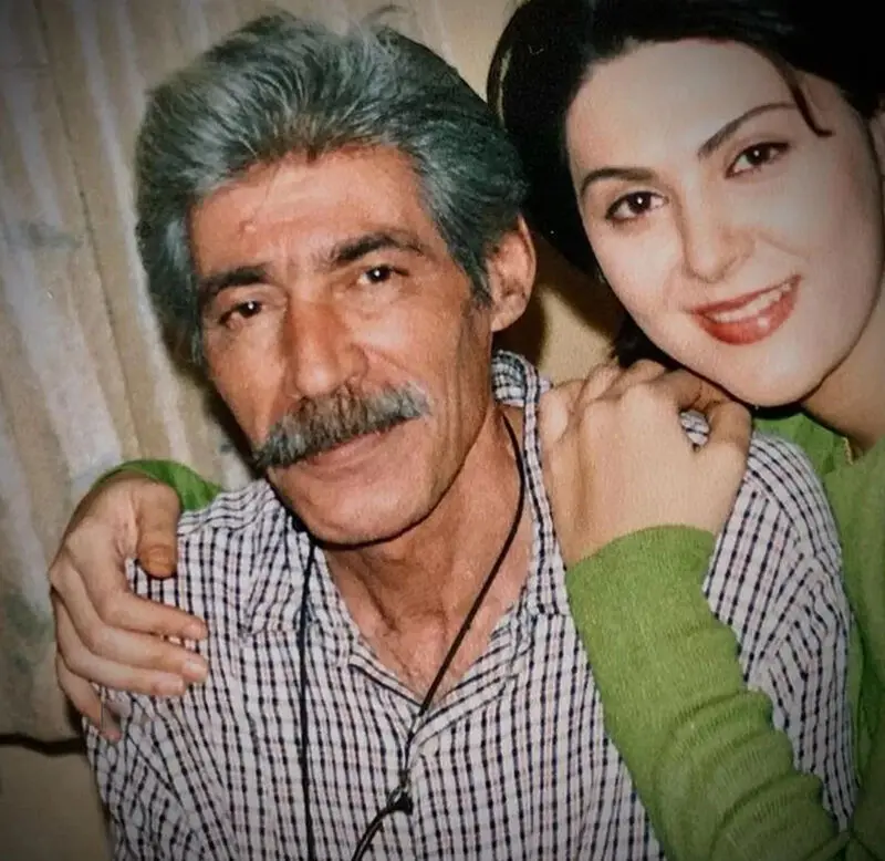 لاله اسکندری