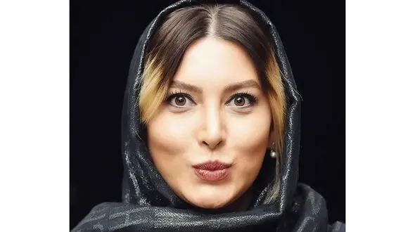 کج بودن دماغ فریبا نادری در این عکس از نمای نزدیک ! / خانم بازیگر جراحی لازم شد !
