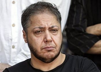 عکس؛ سفر به تاریخ؛ مازیار (شهره) لرستانی در دیدار با رهبر انقلاب؛ سال 1388