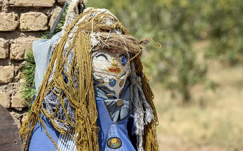 مزرعه عروسک‌ها، جاذبه گردشگری در دل کویر | ببینید