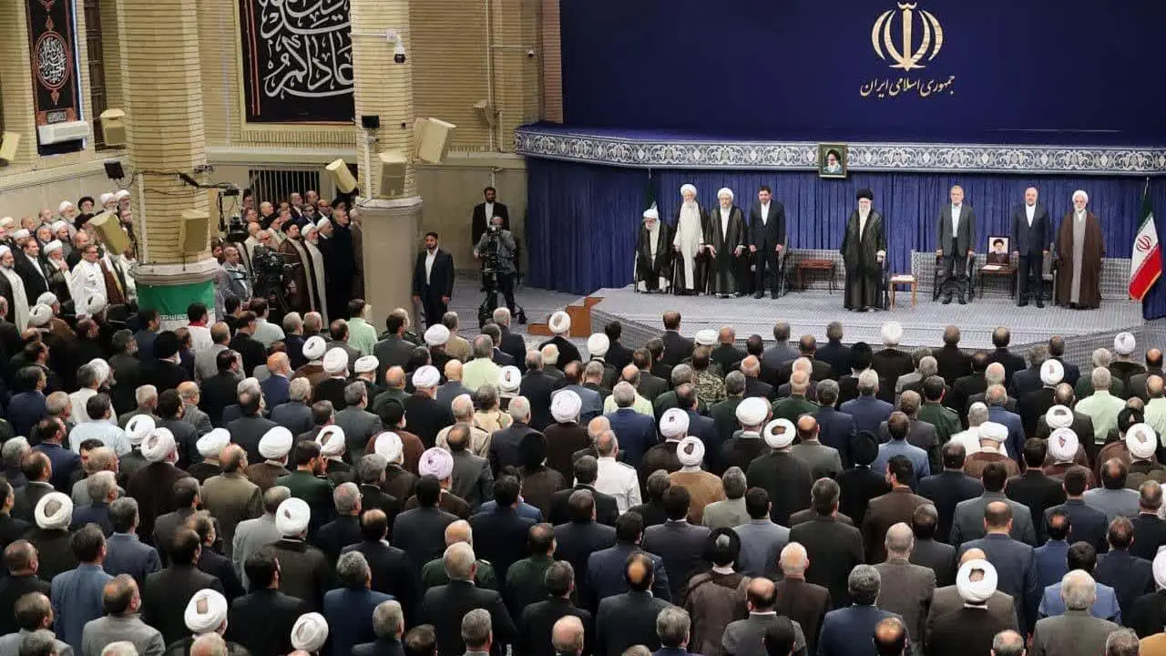 مراسم تنفیذ حکم ریاست جمهوری دکتر مسعود پزشکیان نهمین رییس جمهور ایران توسط حضرت آیت الله خامنه ای رهبر معظم انقلاب اسلامی 1403/5/7