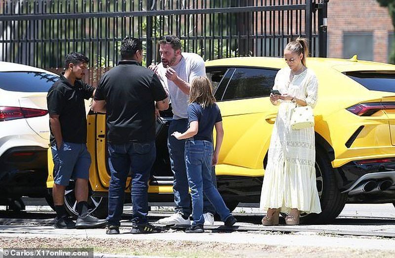 تصاویر | تصادف پسر ۱۰ ساله بن افلک پشت فرمان لامبورگینی با یک BMW در حضور جنیفر لوپز