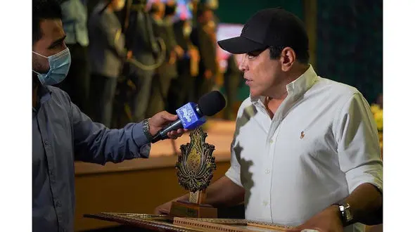  گفت و گو با سهیل بیگدلی یکی از جوان‌ترین کارآفرینان فرش دستبافت / تابوشکنی، رمز موفقیت