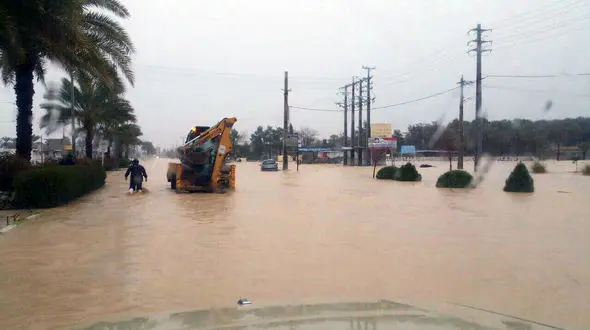 فرماندار جهرم شکستن سد خاکی محمدآباد را تایید کرد / هشدار به تخلیه خانه های 5 منطقه در مسیر سد
