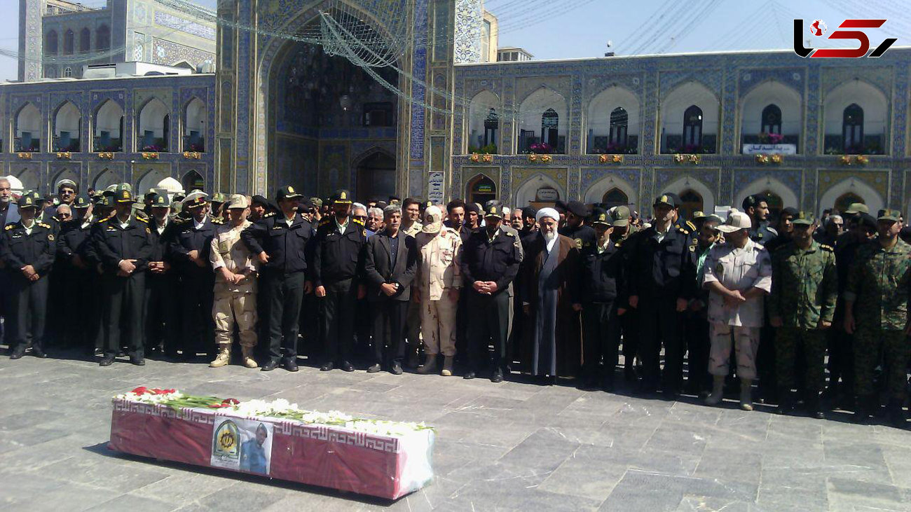 مراسم تشییع شهید سرباز پلیس در حرم امام رضا(ع) + تصاویر