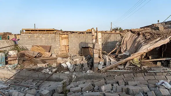 مصدومان زلزله خوی به ۱۰۷۵ نفر رسید