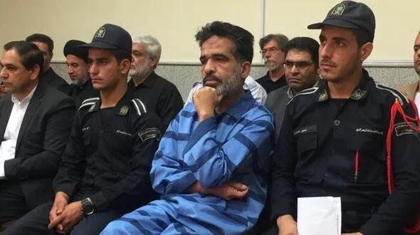 اولین عکس ها  از جلسه محاکمه قاتل امام جمعه کازرون در دادگاه + جزییات