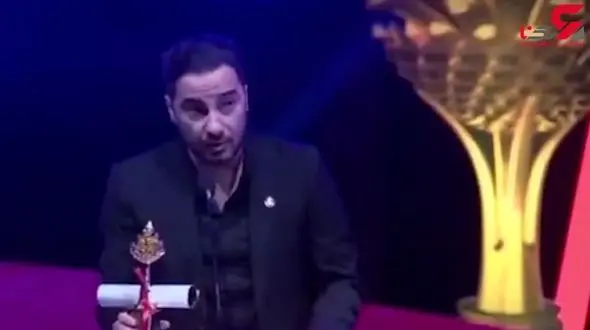 کُردی حرف زدن «نوید محمدزاده» لحظه دریافت جایزه بهترین بازیگر جشنواره سلیمانیه+فیلم