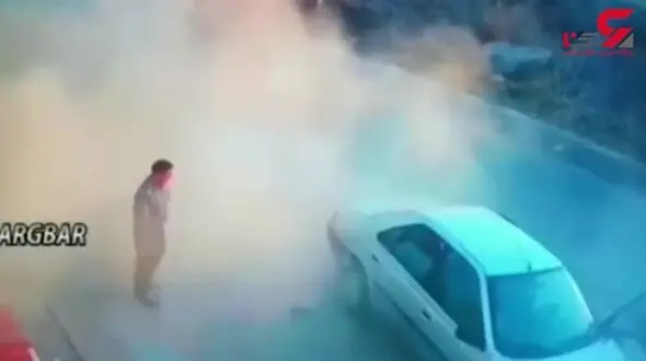 فیلم لحظه پرس شدن وحشتناک یک مرد در بین دو پژو