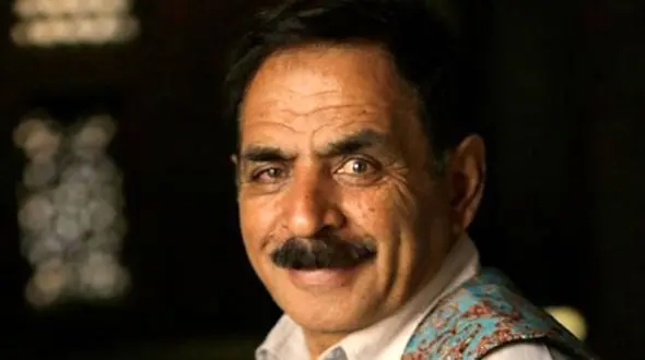 فیلم  / خاطره وحشتناک عمو رشید از شغل مُرده‌سوزی در ژاپن ! / انعام رو این شکلی میگرفتن ...