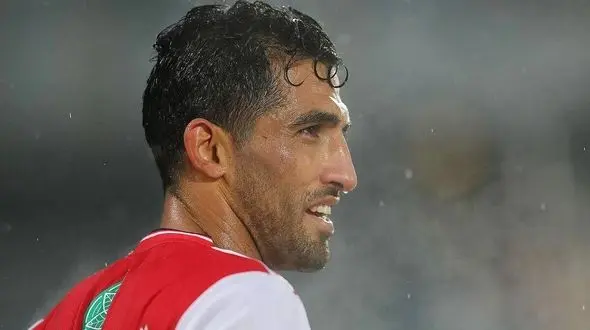 خیبر خرم‌آباد یا سپاهان اصفهان؟!/ انتخاب وحید امیری کدام تیم است؟ 