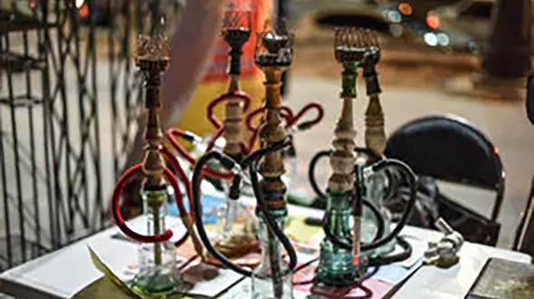 شیوه جدید و کثیف در جلب زنان و دختران که مشتری قلیان‌های میوه‌ای هستند