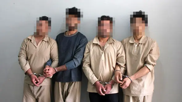 نقشه کثیف مرد 2 زنه با همسرانش ! / 11 زن و مرد در جردن تهران جولان می دادند ! + عکس ها