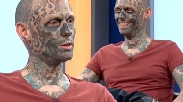 مجری سابق رادیو و تلویزیون به خالکوبی معتاد شد +عکس 