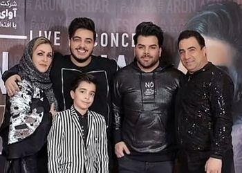 فیلم/ آواز احساسی؛ وقتی تو کنسرت برقا رفته ولی آرون افشار جیگرشو داره و بدون هیچی میخونه
